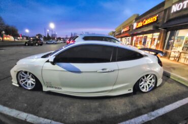 Very clean Civic while I was out and about. Owner was super chill