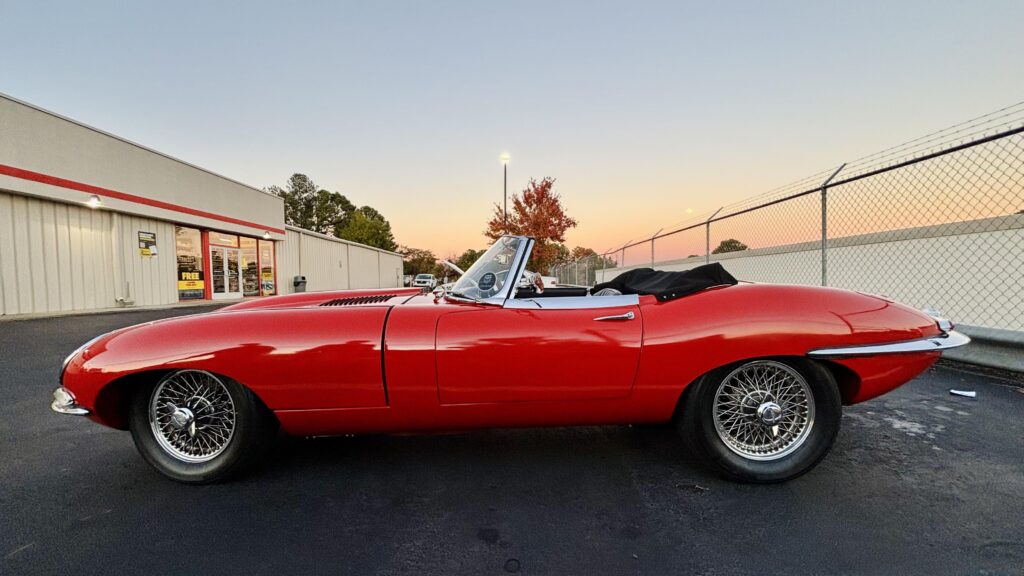 1967 Jaguar E-Type [4042 X 2268] How I do love Redheads…