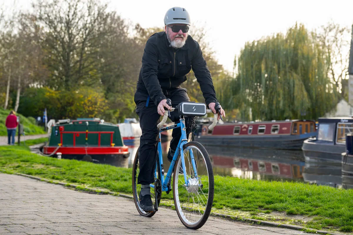 Swytch Max+ kit on a Genesis Day One