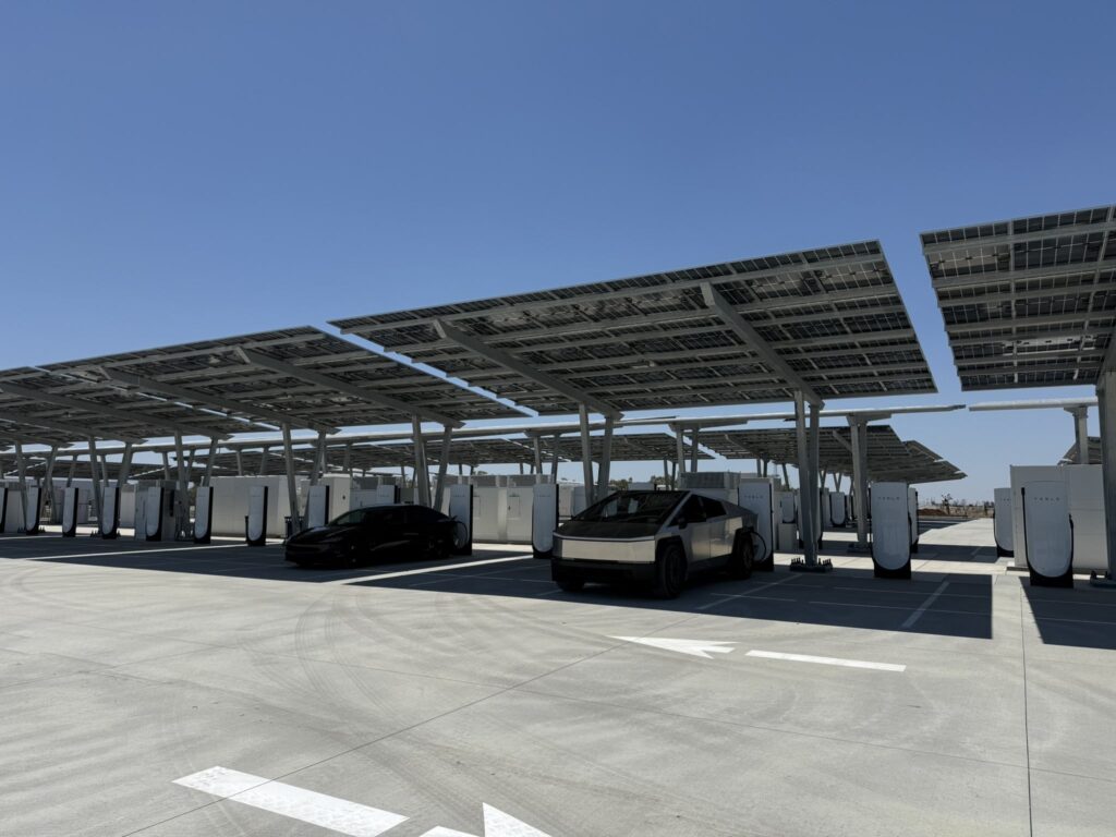 Tesla has finally Tesla has opened up its biggest Supercharger ever in Lost Hills, California, and it’s absolutely humongous