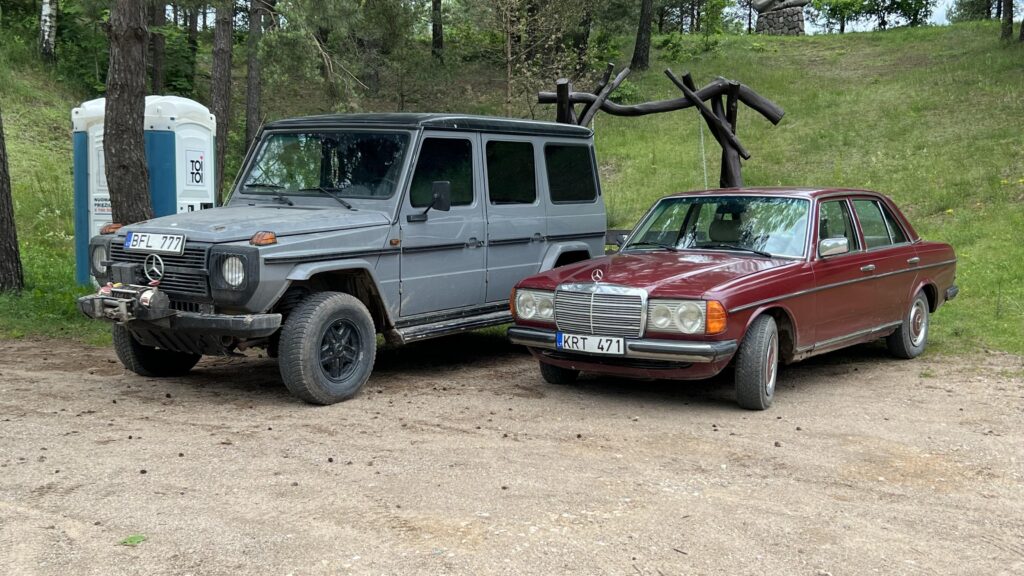 300GD & 200D [4032x2268]