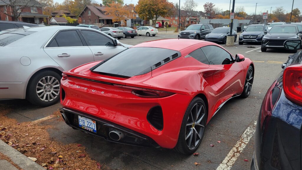 Lotus Emira [4032x2268]