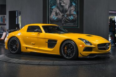 2014 Mercedes-Benz SLS AMG Black Series [2048x2048]