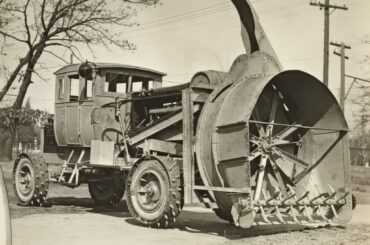 Snow blower from the 1930s