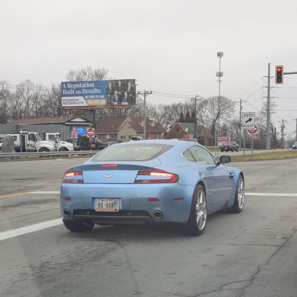[Aston Martin Vantage]