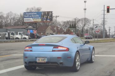 [Aston Martin Vantage]
