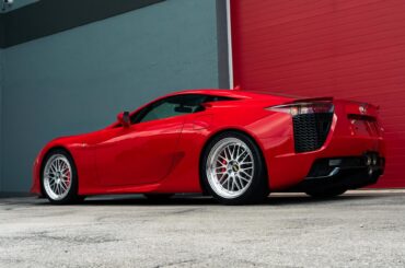 Lexus LFA [1920x1282]