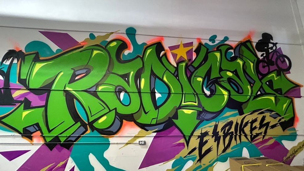 Radical eBikes (KSNV){p}{/p}