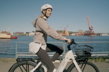 Ecoride Ambassador 4 electric bike with mid motor, belt drive and disc brakes