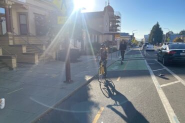 Cycling Safety: Bikes vs. Electric Scooters - Cycling West