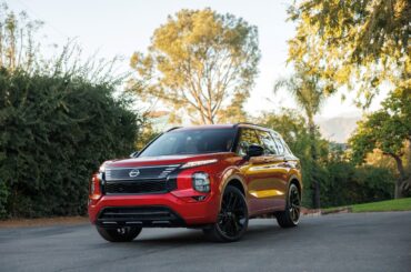 The Nissan Rogue PHEV Could Preview the Rogue Hybrid