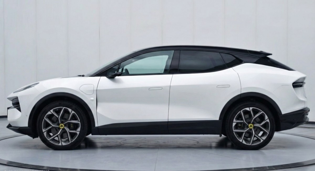 Lotus swaps its all-electric dream for a 952-HP Eletre Hybrid