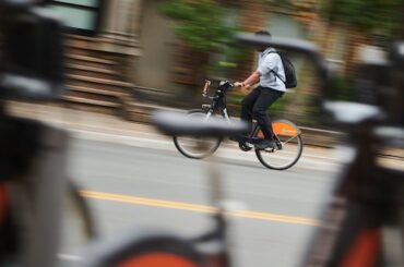 Thousands of new e-bikes, smart docks and digital ads: Bike Share Toronto lays out 5 -year plan