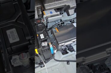 What's Under the Trunk? Hyundai Tucson Plug-in Hybrid Battery Location Revealed!