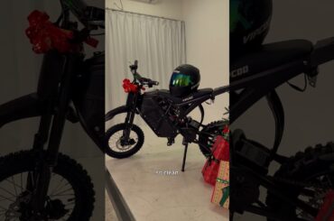 An ELECTRIC Christmas gift that trumps all in teenagers' eyes. #christmasgifts #Christmas #ebike