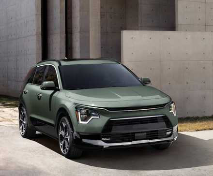 2024 Kia Niro Hybrid Parked outside house