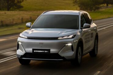 Geely Starray EM-i PHEV SUV breaks Guinness World Record... with a catch