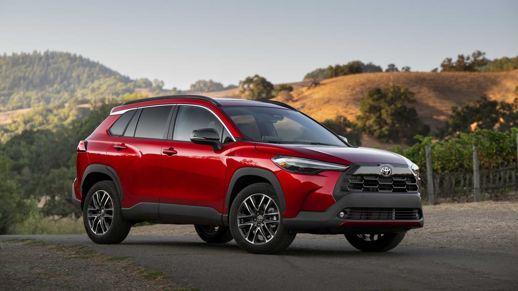 2026 Toyota Corolla Cross XLE AWD