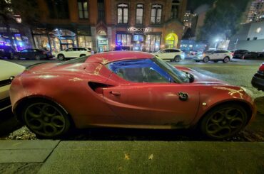 [Alfa Romeo 4C]
