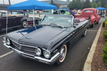 1962 Buick Invicta Convertible - Lindsey's Choice Award - Yelm HS FFA Alumni Car Show - Yelm Washington - 9/6/2025