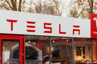 Major Tesla shareholder raises eyebrows with massive pivot — here's what it could mean for Elon Musk's company