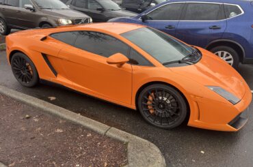 Christmas Day Spot [Lamborghini Gallardo] In Washington going shopping in some light rain