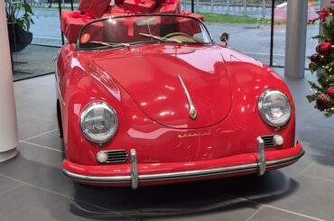 Santa's Porsche [unknown]