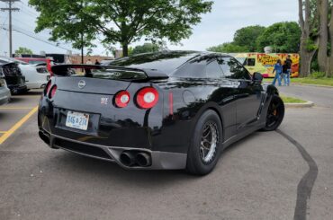 Nissan GTR R35 [4032x2268]