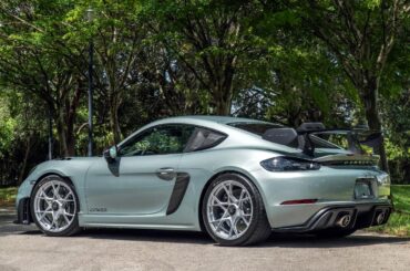 Porsche 718 GT4 RS [1440x1800]