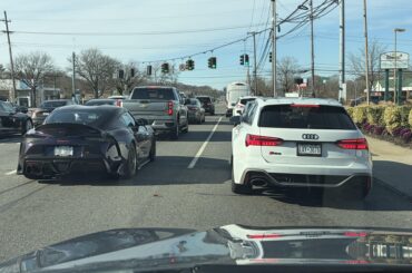 Random stoplight buds [mk5 Supra] and [C8 RS6]
