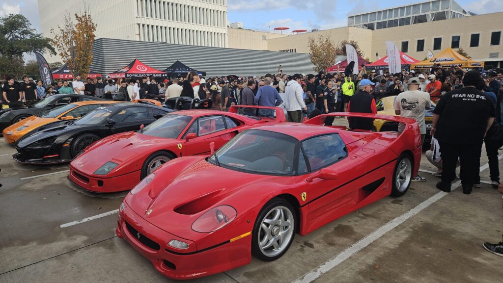 Ferrari F50, Chassis #001, tested by Niki Lauda, next to an F40 - Houston C&C [4000x2252]