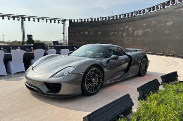 [Porsche 918]