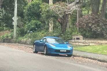 [tesla roadster] don’t see many of these in Aus