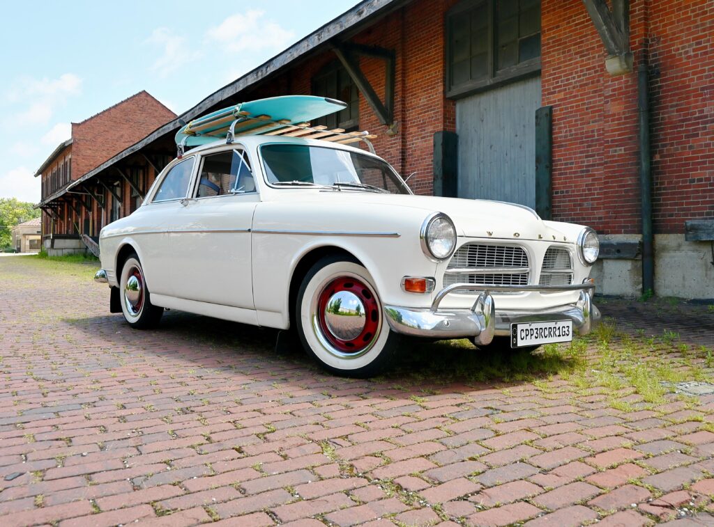 1963 Volvo 122s  Amazon