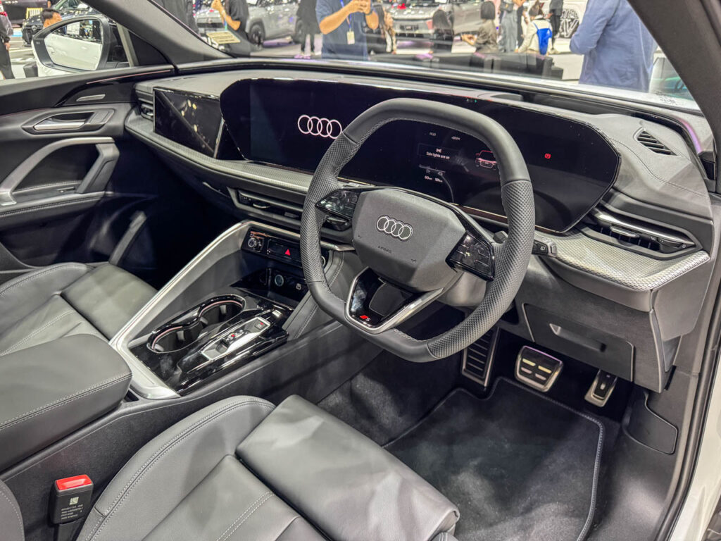 Audi Q5 Sportback e-Hybrid interior