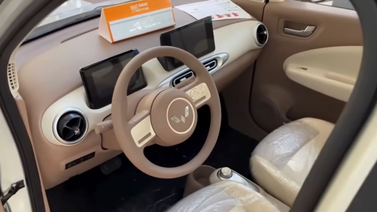 Carro elétrico que custa pouco mais que um iPhone vira fenômeno mundial Mini EV com custo por volta de R$ 25 mil desafia montadoras, vende mais que Tesla na China (1)