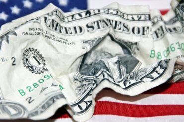 "Big Short" Investor Michael Burry Says Tesla "Ridiculously Overvalued"