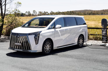 GAC M8 Review: Radical plug-in hybrid people mover brings the wow factor to tempt people away from Lexus, Zeekr, LDV and Kia