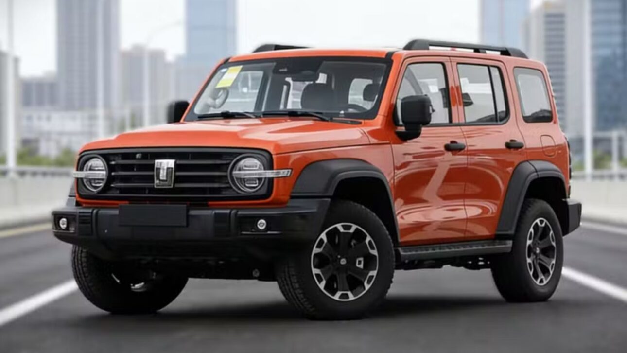 GWM Tank 300 2026 ganha 421 cv, nova bateria CATL e recarga rápida de 16 minutos, com previsão de chegada ao Brasil em 2026.