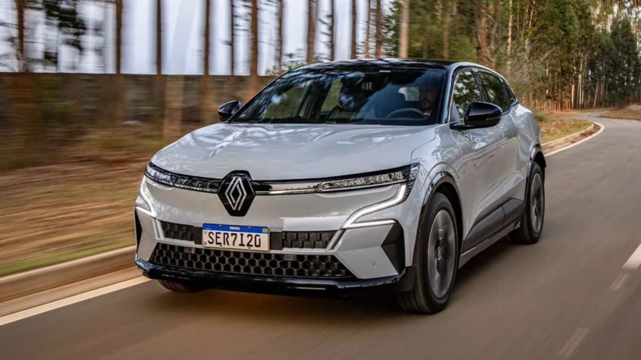 Veja quais carros mais desvalorizaram no Brasil em 2025, segundo a Tabela Fipe, com perdas que chegam a mais de R$ 75 mil em apenas um ano.