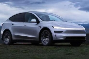 Driverless Tesla spotted on Austin streets, drawing fresh focus on robotaxis