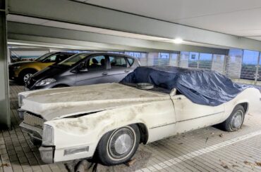 Two in one - Cadillac and BMW