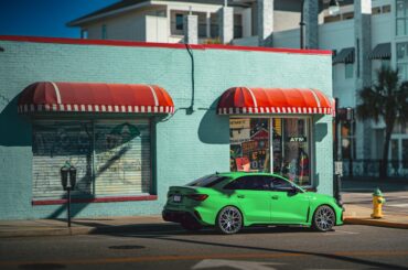 [6000x4000] 2025 Audi RS3 Kyalami Green