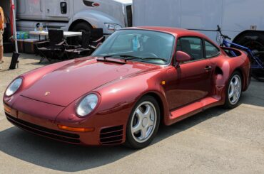 Sunbathing [Porsche 959]