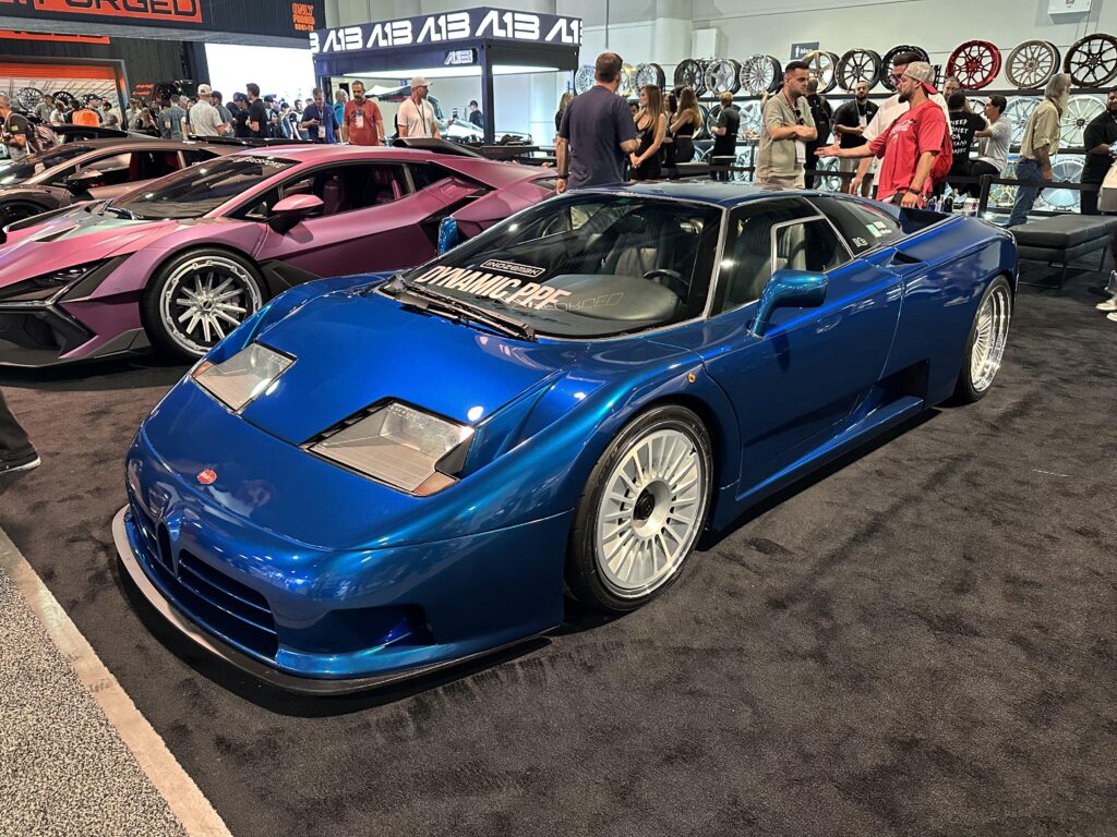 [Bugatti EB110]