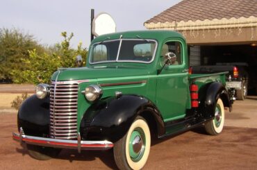 '39 Chevy Pic-up with the Hood Side Vents & Amazing Grill
