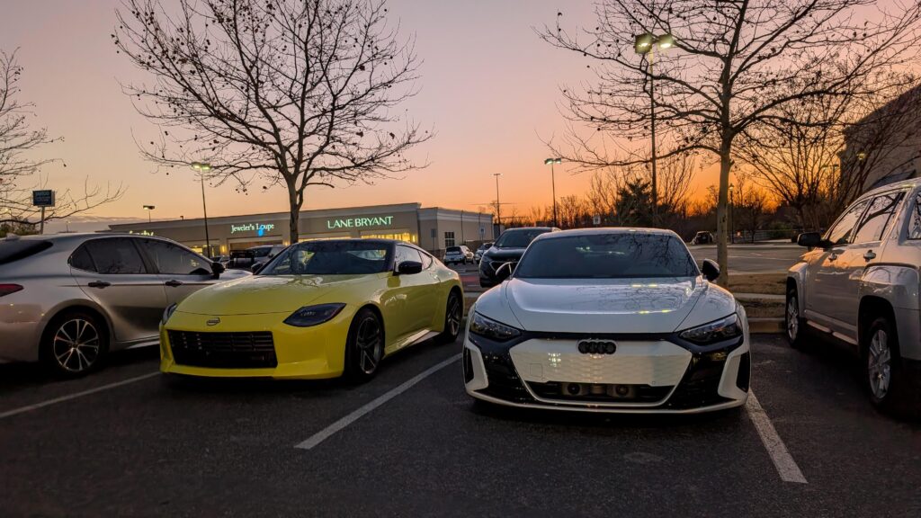 Nissan Z and Audi E-tron GT [4080x2296]