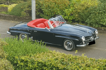 What is this classic Mercedes