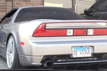 [Acura NSX] spotted in Illinois, these things look super cool