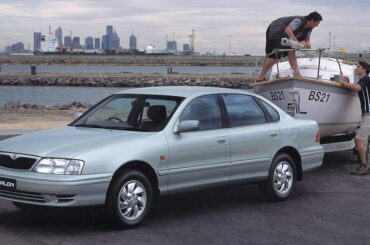 2000 Toyota Avalon VXi the official car of?